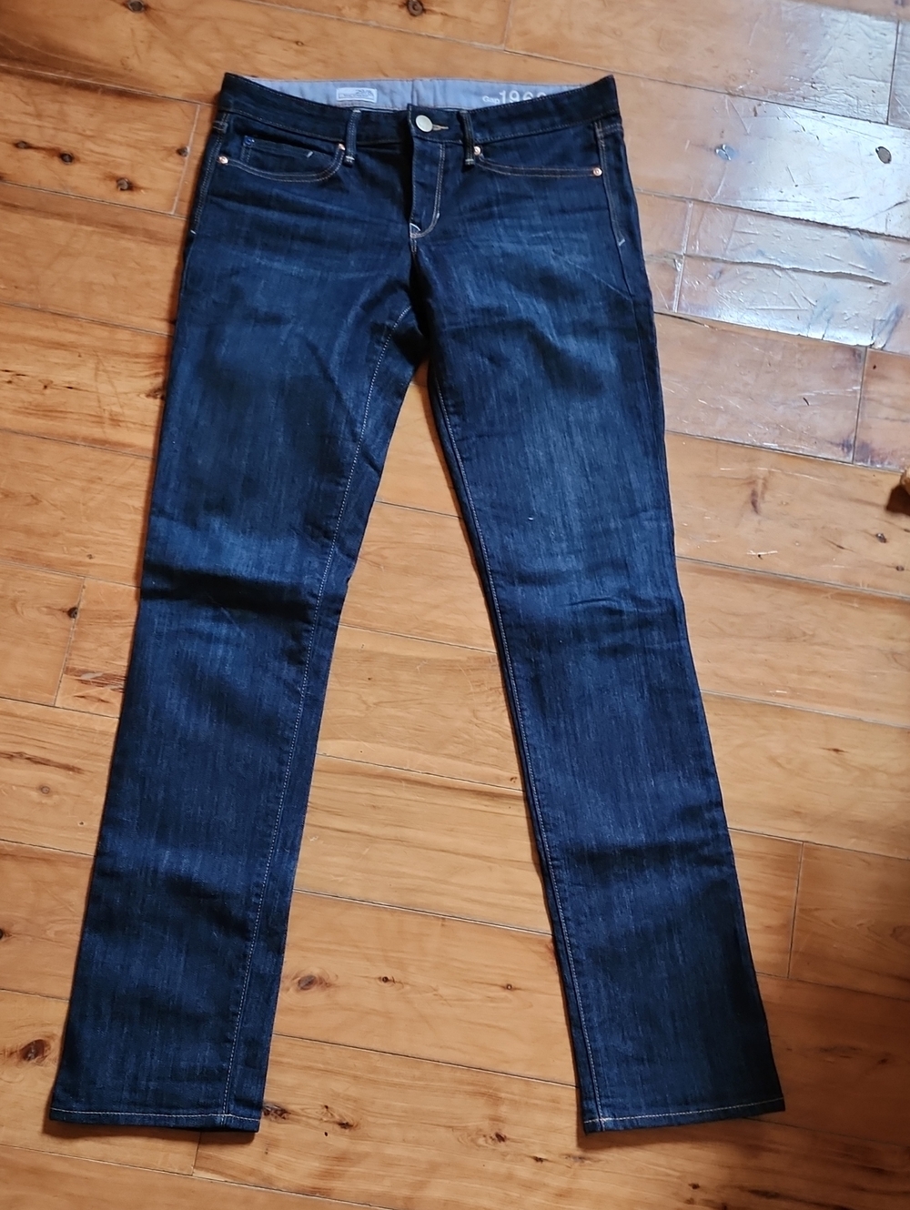 Gap 1969 Real Straight Leg Women's Jeans in Dark Indigo, Size 8L/29